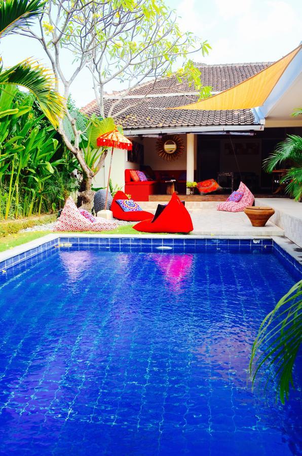 Karisa Pods Hostel Seminyak  Bagian luar foto